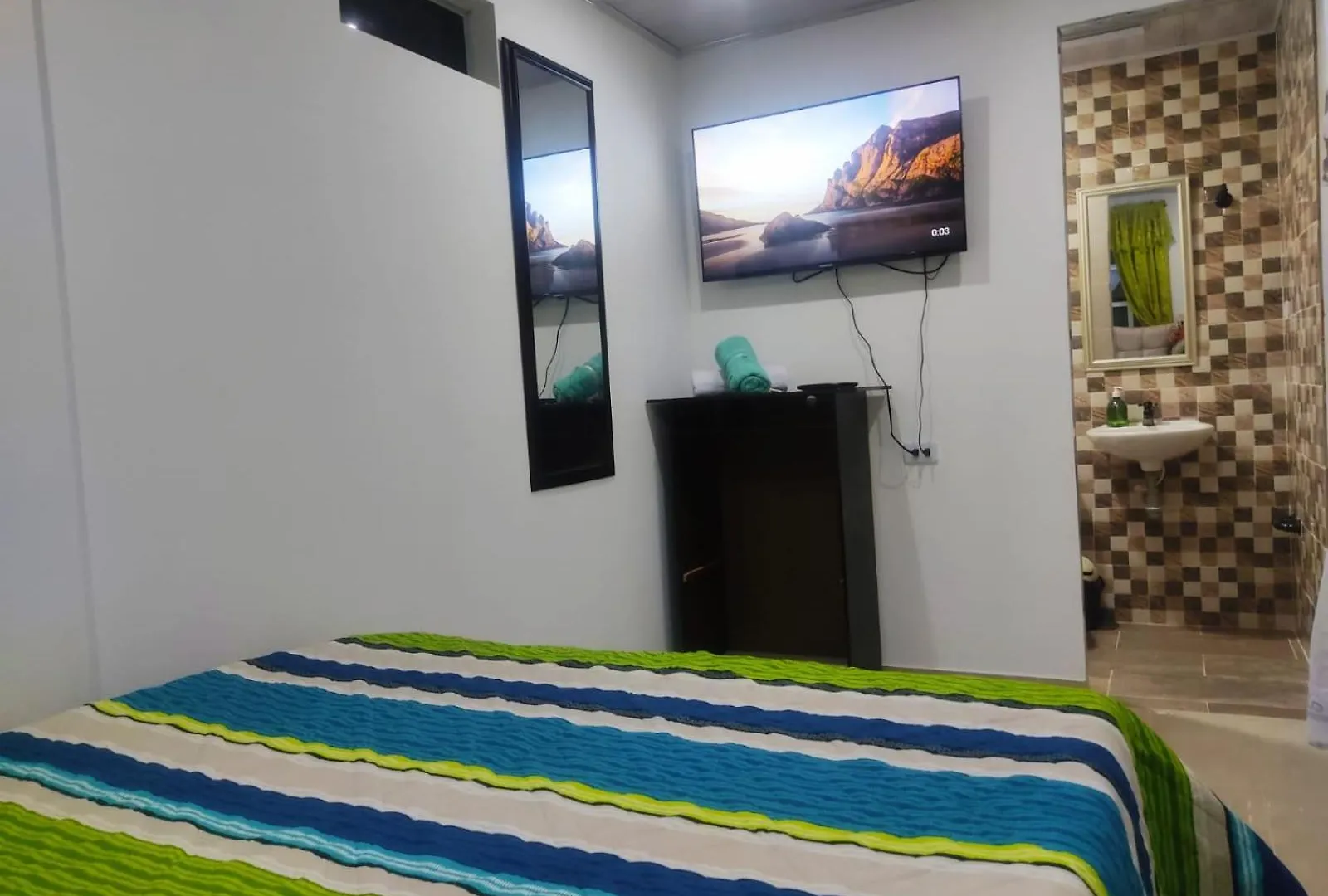 D Habitacion Con Bano Privdo Bogota 0*,